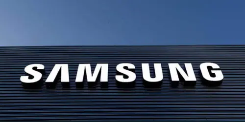 Galaxy P30 e P30+ i primi Samsung con lettore di impronte nello schermo