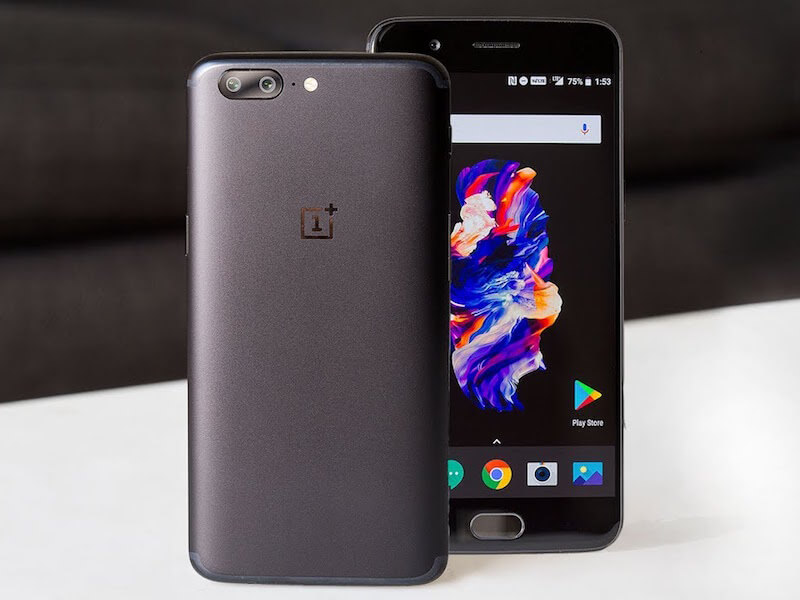 OnePlus 5 e 5T: arriva la OxygenOS 5.1.5 con patch e Project Treble
