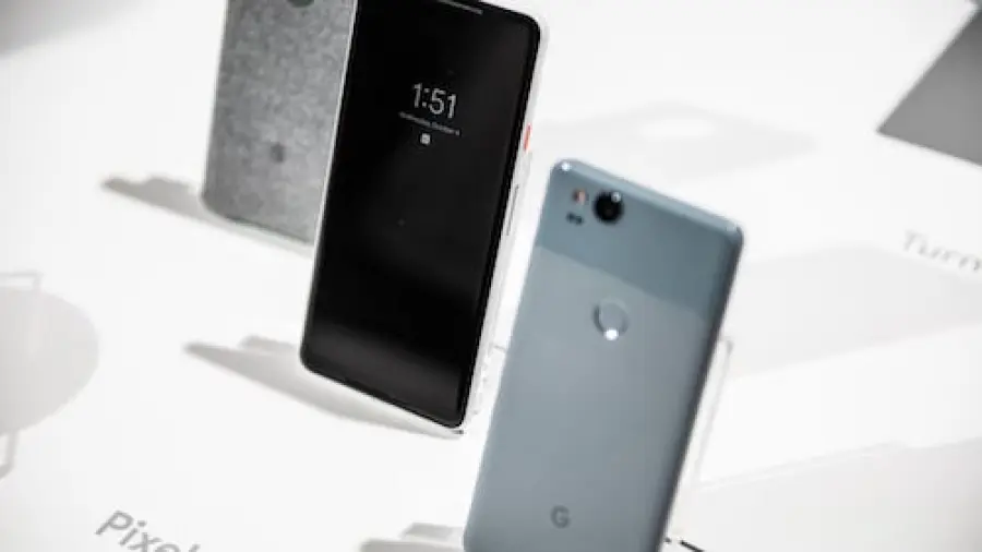 Google Pixel 2 e Pixel 2 XL: c'è il supporto alla ricarica rapida a 27W