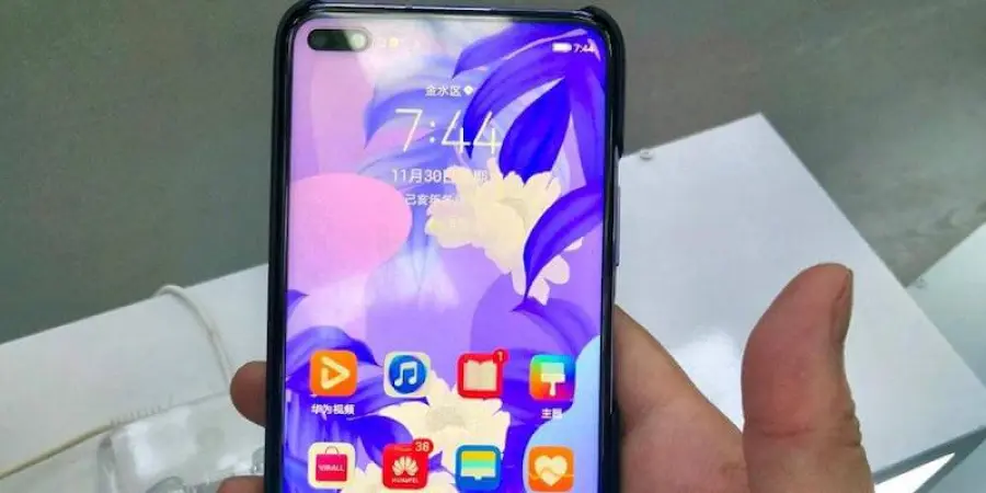 Huawei Nova 6: diffuse le prime foto dal vivo