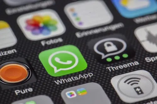 Nascondere stato online e ultimo accesso su WhatsApp