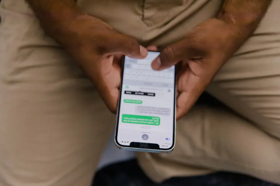 Sottolineato WhatsApp: come formattare i messaggi
