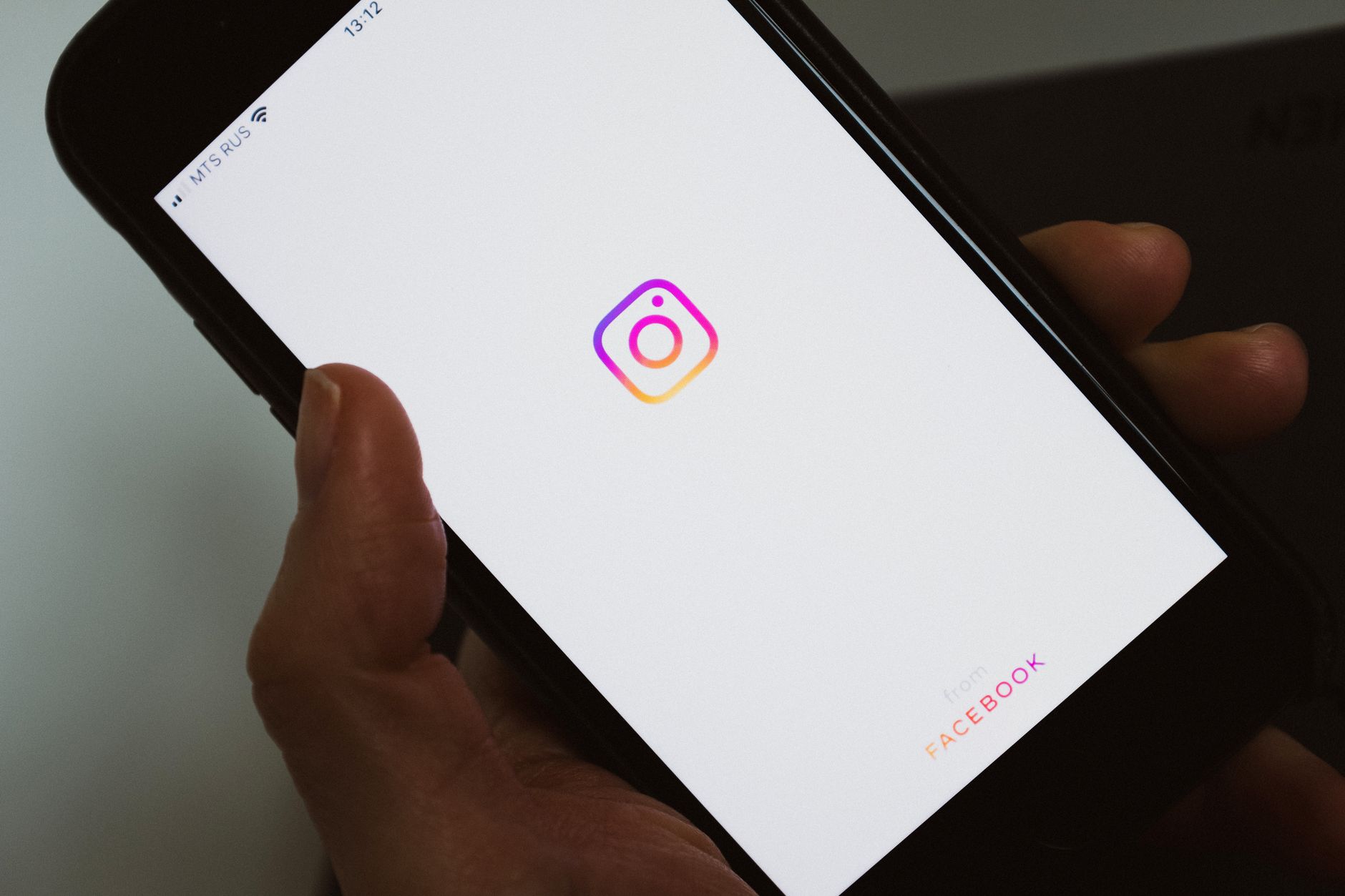 Come salvare le storie di Instagram sul telefono