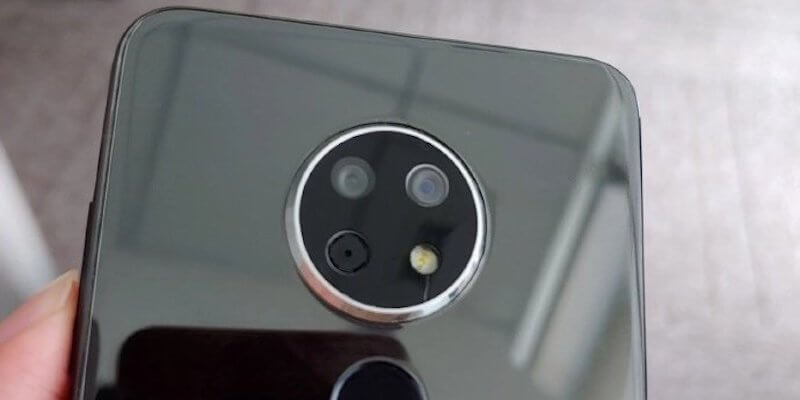 Nuovo smartphone Nokia: prime foto con fotocamera e notch